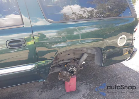 2004 GMC Yukon Xl 1500 Sle z USA, uszkodzony, nr VIN 3GKEC16T94G251559